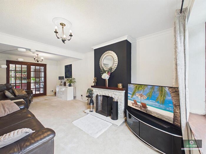 3 Bedroom Terraced House For Sale In Salisbury Road, Tilgate, RH10