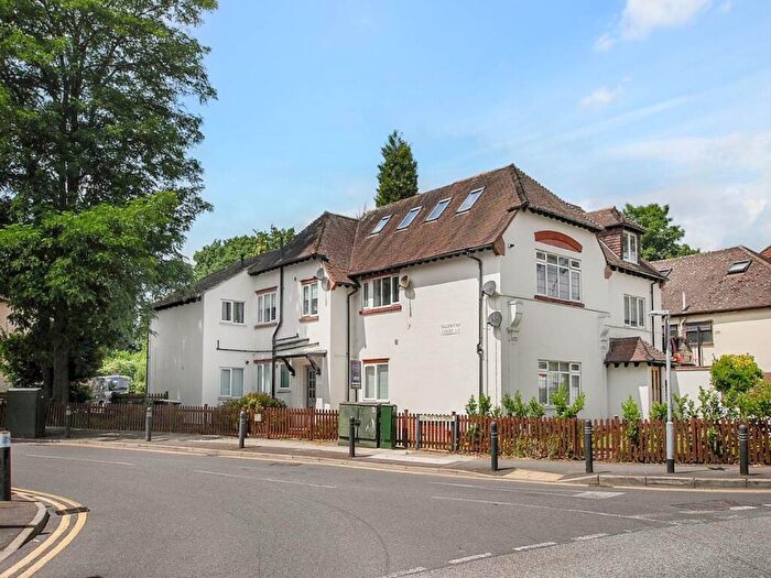 2 Bedroom Flat For Sale In Baldwyns Court, Dartford Road, Bexley, DA5