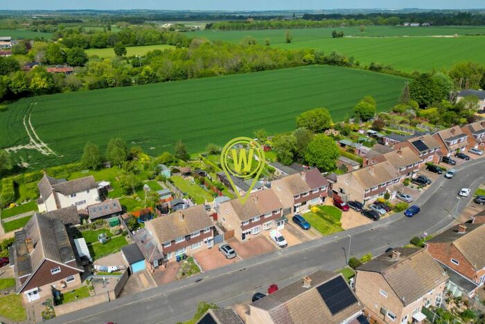 3 Bedroom Semi-Detached House For Sale In Walnut Tree Close, Bassingbourn, SG8