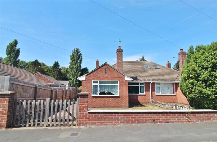 2 Bedroom Semi-Detached Bungalow For Sale In Bridge End Grove, Grantham, NG31