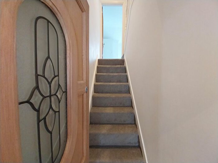 2 Bedroom Flat To Rent In Rutland Street, Cardiff, CF11