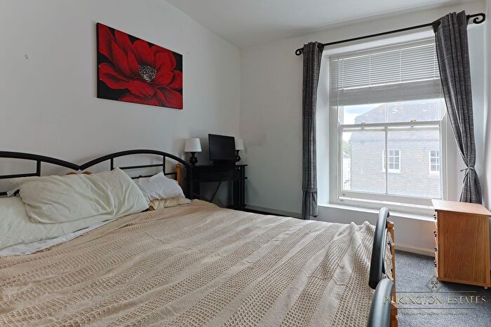 2 Bedroom Flat For Sale In Durnford Street, Plymouth, Devon, PL1