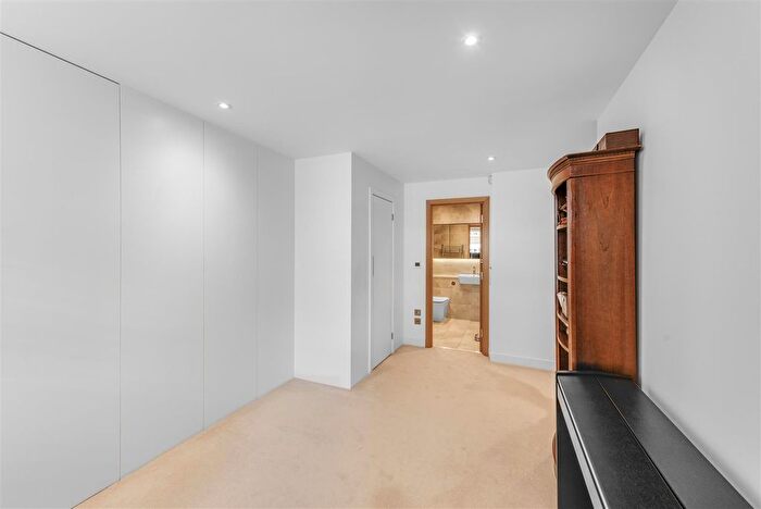 3 Bedroom Flat To Rent In Neville House, Page Street, Westminster, London, SW1P