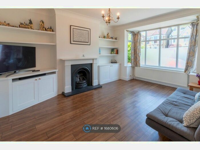5 Bedroom Terraced House To Rent In Kemble Road, London, SE23