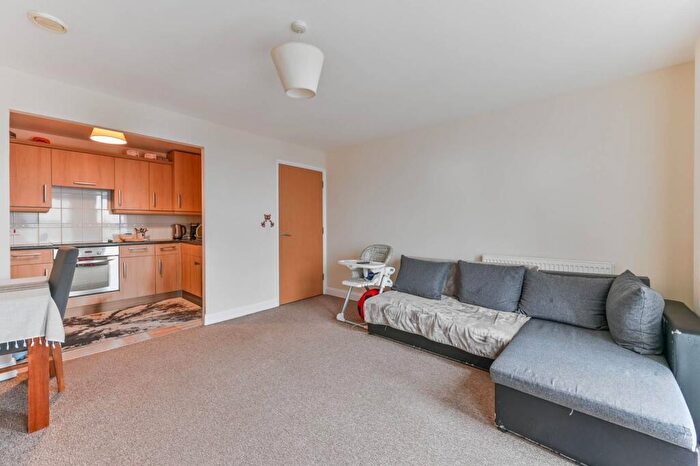 1 Bedroom Flat For Sale In London Road, Croydon, CR0