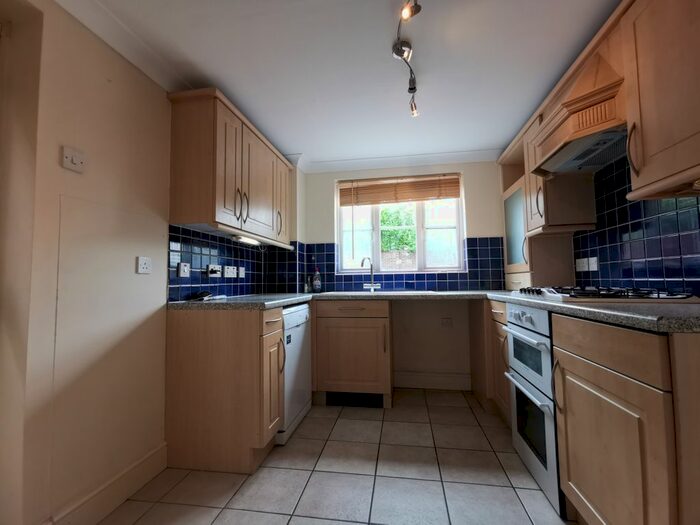 3 Bedroom Property To Rent In Hadrian Gardens, Kingsnorth, Ashford, TN23