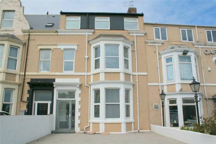 2 Bedroom Apartment For Sale In South Parade, Whitley Bay, NE26