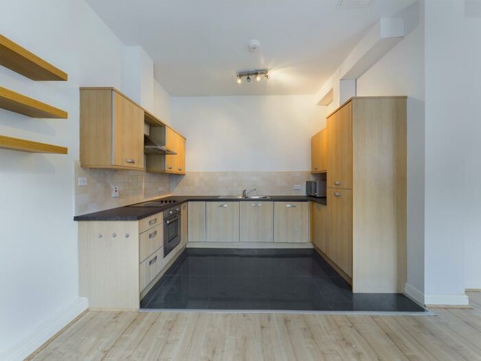 1 Bedroom Apartment To Rent In Kings Court, HU1