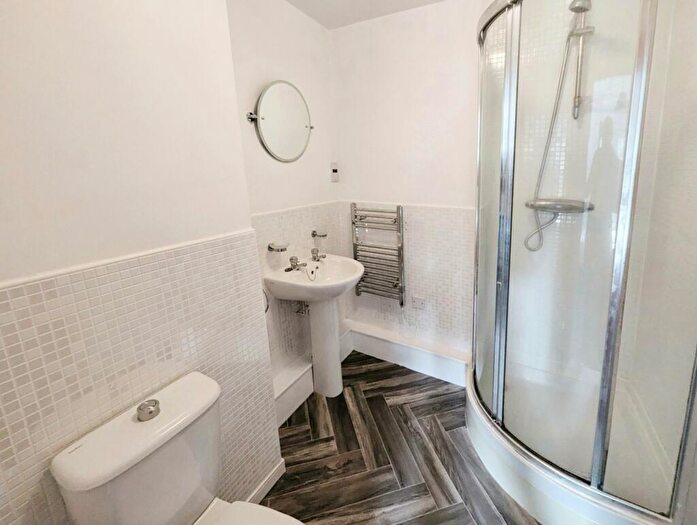 2 Bedroom Apartment To Rent In Ladybarn Court, Manchester, M14