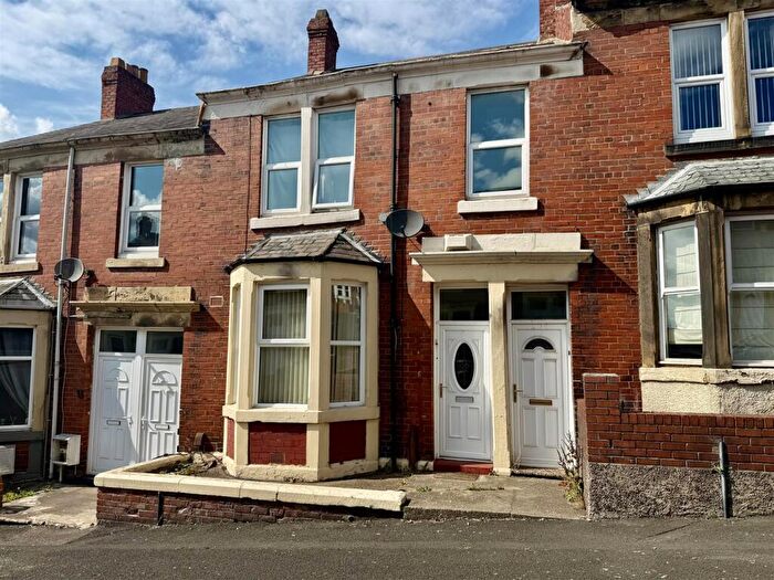 2 Bedroom Apartment For Sale In Saltwell Street, Gateshead, NE8