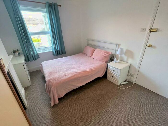 1 Bedroom Property To Rent In Large Double Bedroom In House Share, Derby Street, Weymouth, DT4