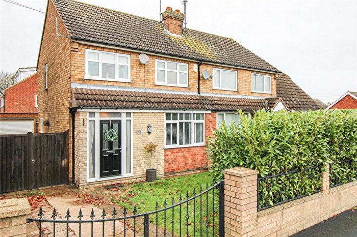 3 Bedroom Semi-Detached House To Rent In Keith Crescent, Grimsby, DN37