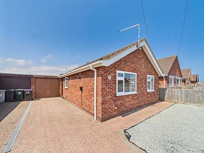 2 Bedroom Detached Bungalow For Sale In Harding Close, Sutton-On-Sea, LN12