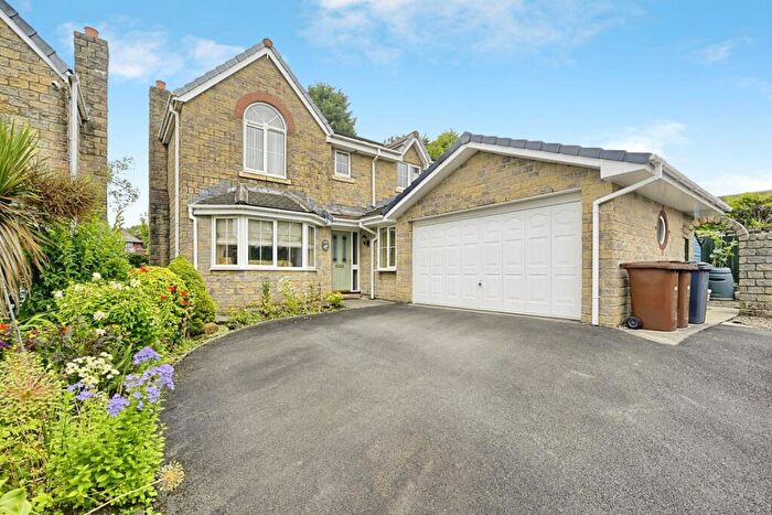 4 Bedroom Detached House For Sale In Eskdale Close, Burnley, Lancashire, BB10