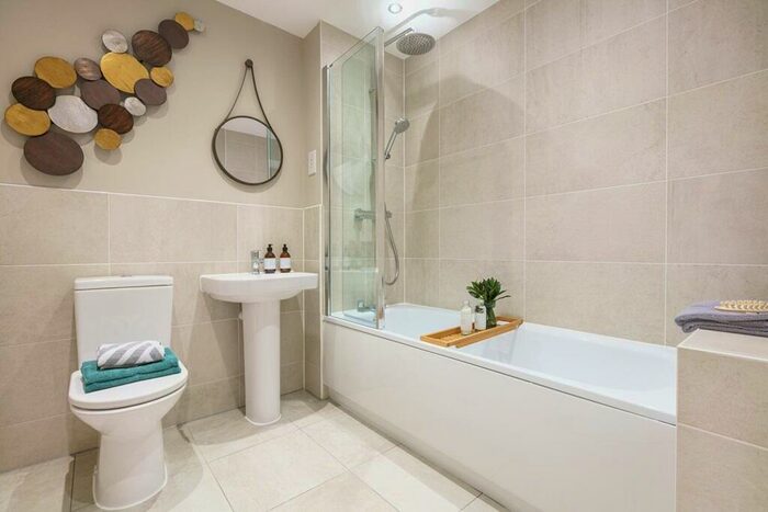 3 Bedroom Semi-Detached House For Sale In Welford Road, Kingsthorpe, Northampton, NN2
