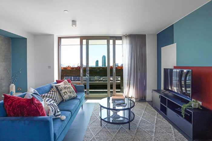 2 Bedroom Flat To Rent In Balfron Tower, St Leonards Road, London, E14