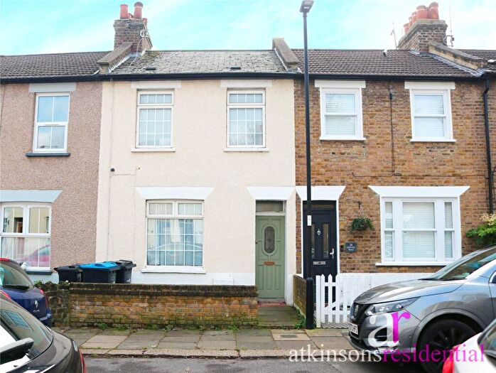 3 Bedroom Terraced House For Sale In Merton Road, Enfield, Middlesex, EN2