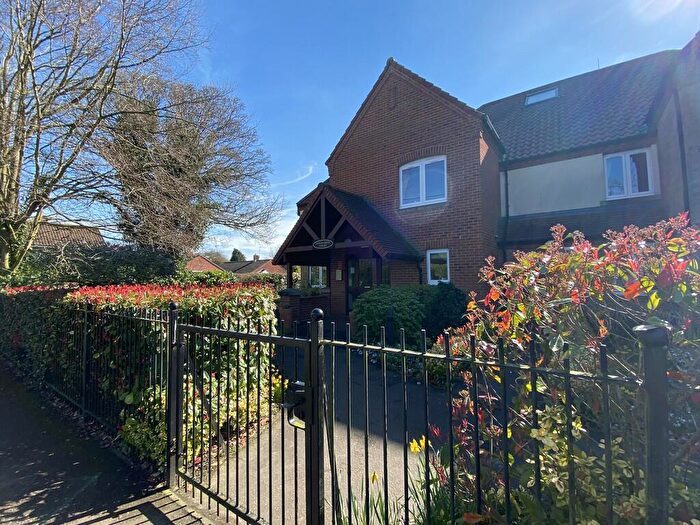 1 Bedroom Flat For Sale In Ainsworth Court, Grove Lane, NR25