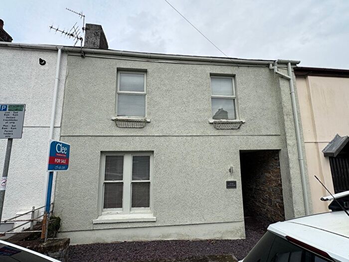 3 Bedroom Terraced House For Sale In , New Road, Llandeilo, Swansea, SA19