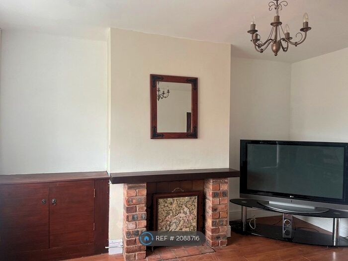 2 Bedroom Terraced House To Rent In Vicarage Road, St Helens, WA11