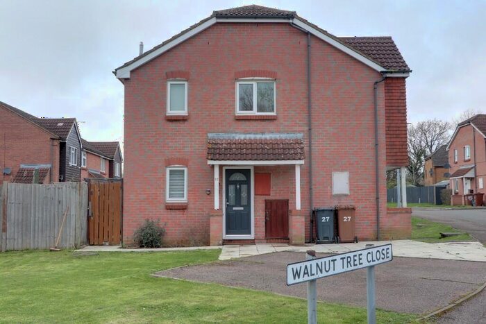 1 Bedroom Maisonette To Rent In Walnut Tree Close, Stevenage, Hertfordshire, SG2