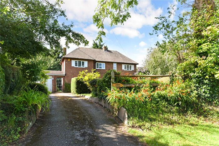 3 Bedroom Detached House For Sale In Chequer Lane, Bosham, Chichester, PO18