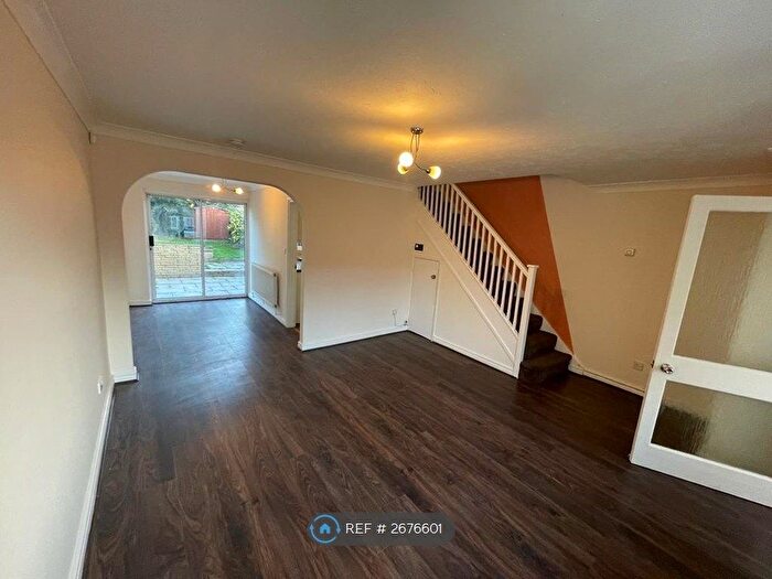 3 Bedroom End Terrace House To Rent In Goodwin Close, Mitcham, CR4