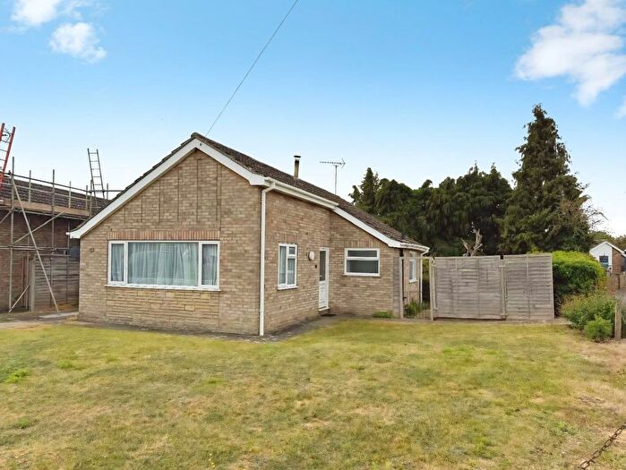 2 Bedroom Detached Bungalow For Sale In College Road, Hockwold, IP26