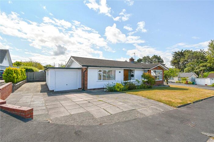 2 Bedroom Bungalow For Sale In Hawks Way, Heswall, Wirral, CH60