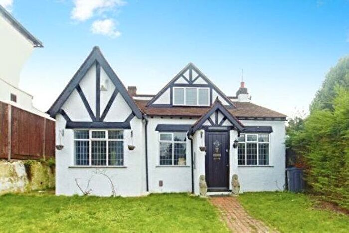 4 Bedroom Detached House To Rent In Epsom Road, Croydon, CR0