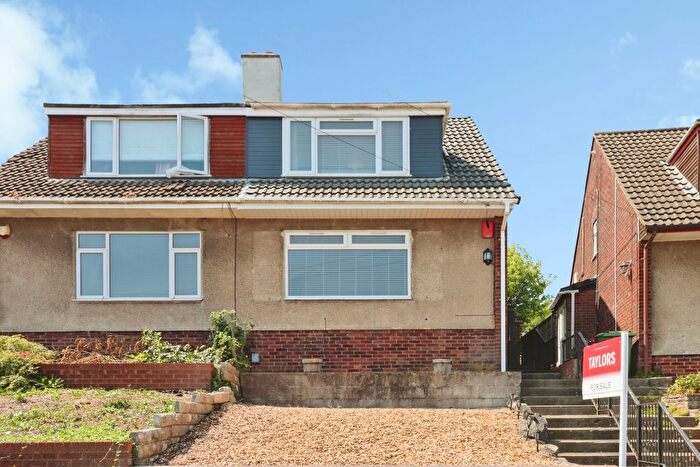3 Bedroom Semi-Detached House For Sale In Crispin Way, Kingswood, Bristol, BS15
