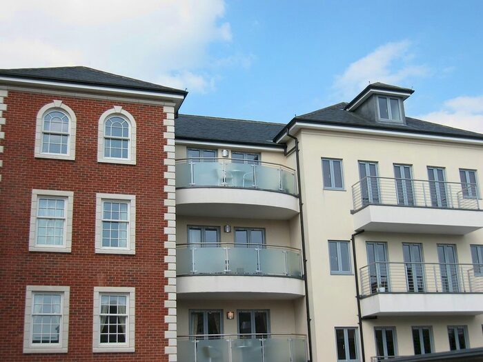 2 Bedroom Flat To Rent In Jewry Street, Winchester, Hampshire, SO23
