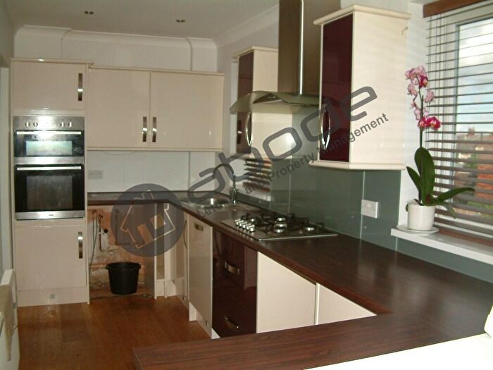 2 Bedroom Semi-Detached House To Rent In Thornbridge Close, Sheffield, S12