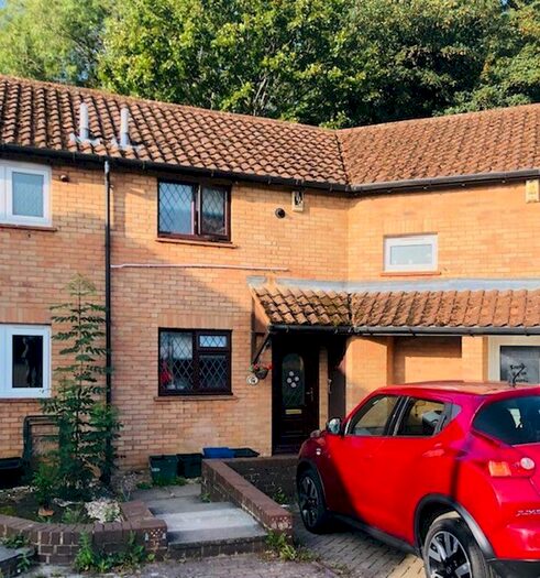 2 Bedroom Terraced House To Rent In Lark Rise, Abington, Northampton, NN3