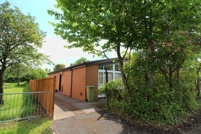 2 Bedroom Bungalow To Rent In Fulwoods Drive, Leadenhall, MK6