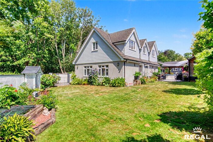 4 Bedroom Detached House For Sale In Cutbush Lane, Southampton, SO18