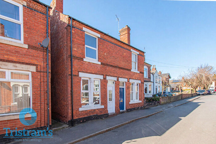 3 Bedroom Semi Detached House For Sale In Alma Street, Nottingham, NG7