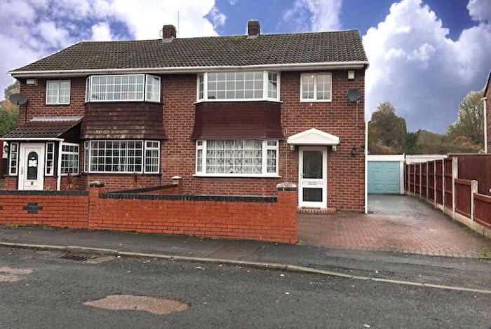 3 Bedroom Semi-Detached House To Rent In Summer House Drive, Hadley, Telford, Shropshire, TF1