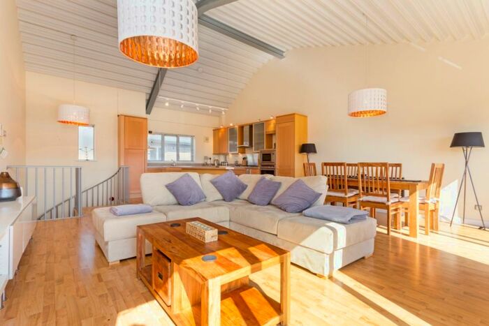 2 Bedroom Duplex To Rent In Portland Street Brighton, BN1