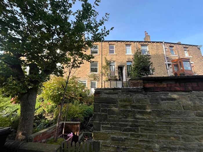 2 Bedroom Terraced House For Sale In Branch Street, Huddersfield, HD1