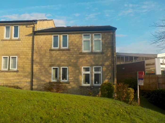 1 Bedroom Flat To Rent In High Street, Birstall, Batley, West Yorkshire, WF17
