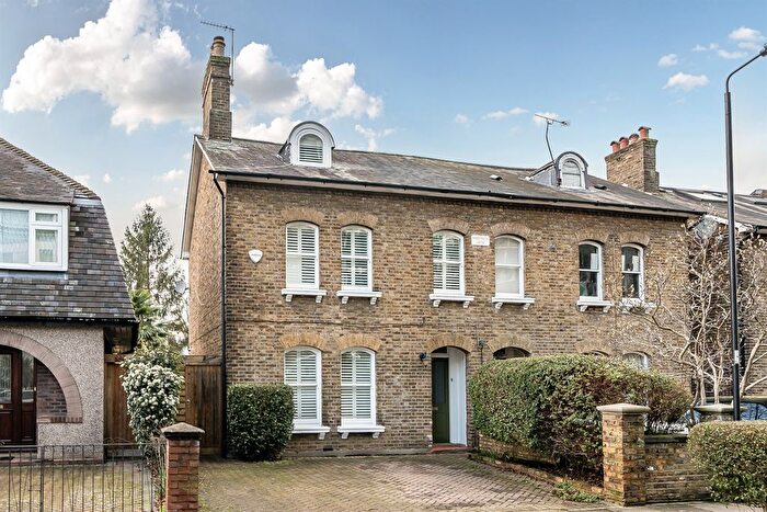 4 Bedroom Semi Detached House For Sale In Sydney Road, Enfield, EN2