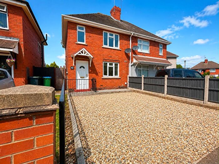 3 Bedroom Semi-Detached House For Sale In Dick Sheppard Avenue, Tipton, DY4