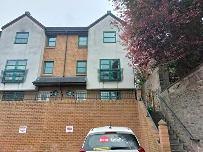 4 Bedroom Town House To Rent In Taylors Lane, Dundee, DD2