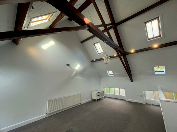 2 Bedroom Duplex To Rent In Woodland Place, Penarth, CF64