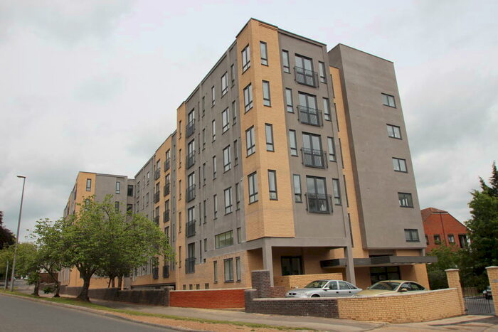 2 Bedroom Apartment To Rent In Riverhill, ME16