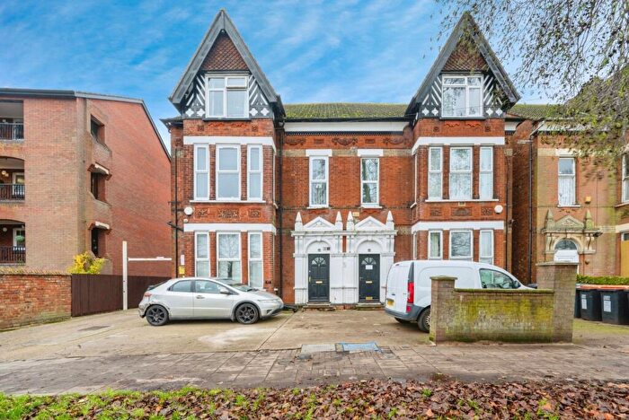 1 Bedroom Flat For Sale In Clapham Road, Bedford, Bedfordshire, MK41