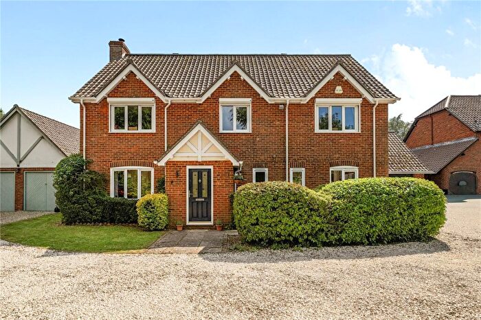 4 Bedroom Detached House For Sale In Glebe Meadows, Lockeridge, Marlborough, Wiltshire, SN8