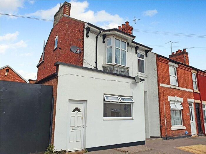 2 Bedroom Flat To Rent In Canon Street, Kettering, Northants, NN16