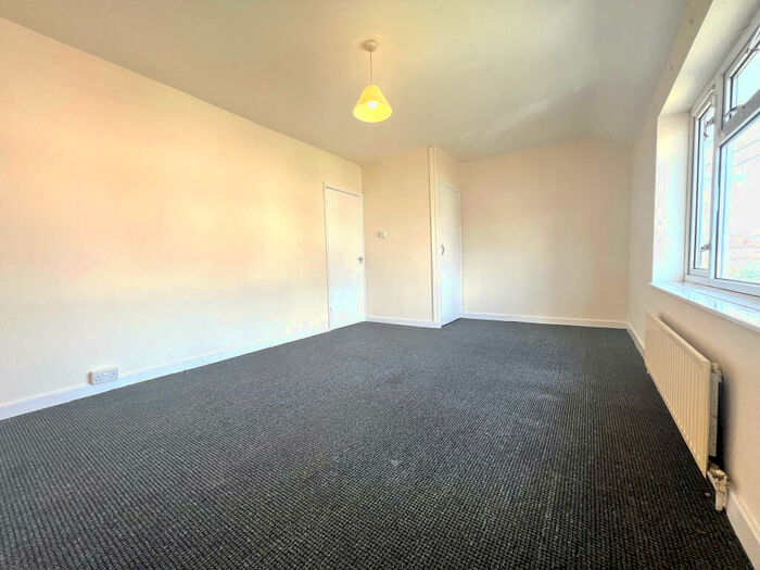 3 Bedroom House To Rent In Rothwell Road, Dagenham, RM9